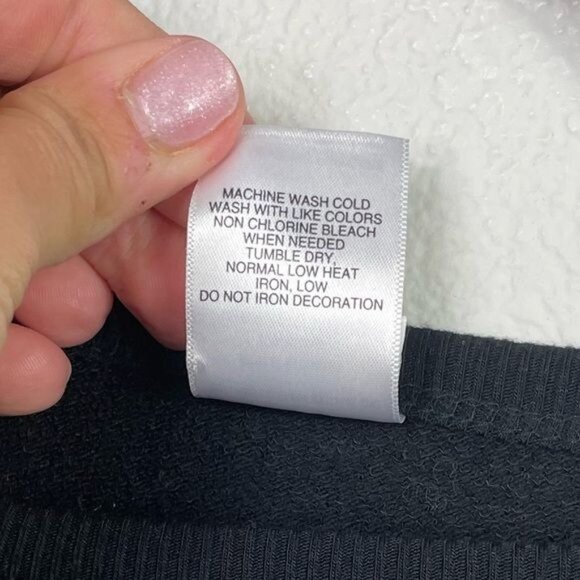 Disney Jerry Leigh Mickey Mouse Black Keyhole Sweatshirt XS Soft Lightweight NWT - Picture 5 of 7